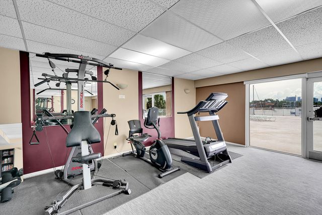 95 N Birch Road 606, Fort Lauderdale, FL 33304