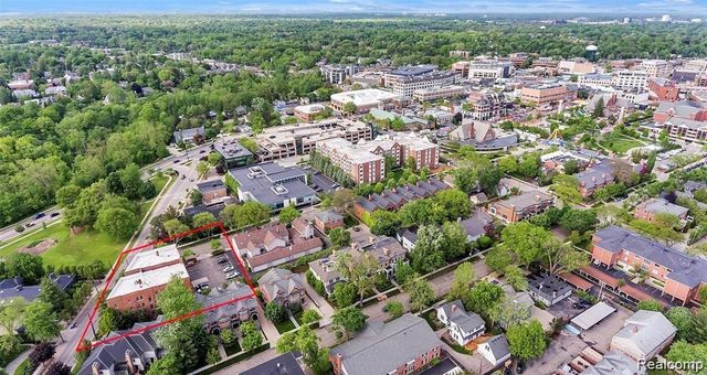 327 Southfield Road 1CS, Birmingham, MI 48009