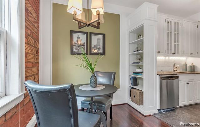 327 Southfield Road 1CS, Birmingham, MI 48009