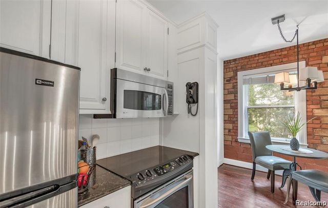 327 Southfield Road 1CS, Birmingham, MI 48009