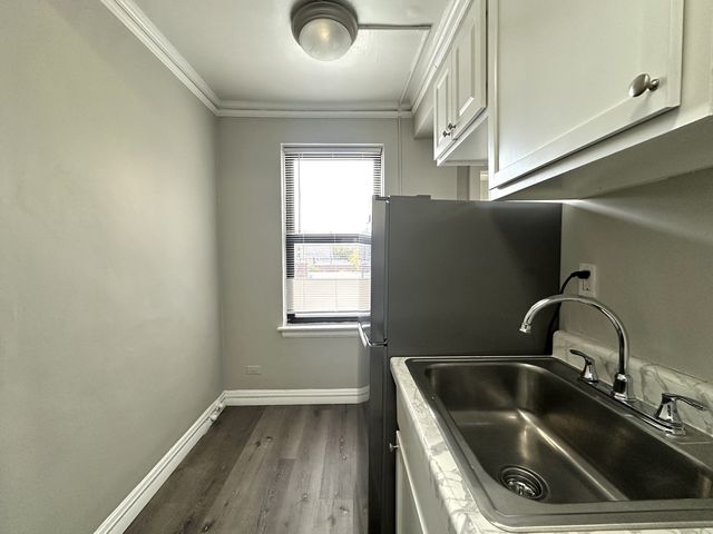 661 W Sheridan Road 601, Chicago, IL 60613