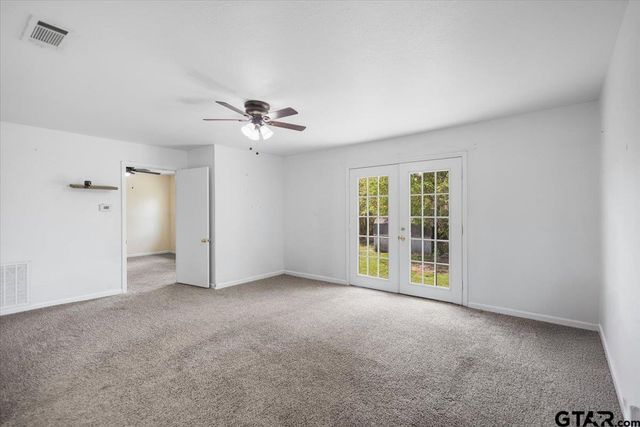 1602 W Duval Street, Troup, TX 75789