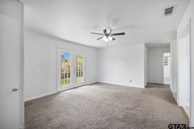 1602 W Duval Street, Troup, TX 75789