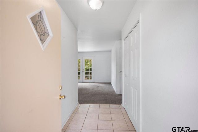 1602 W Duval Street, Troup, TX 75789