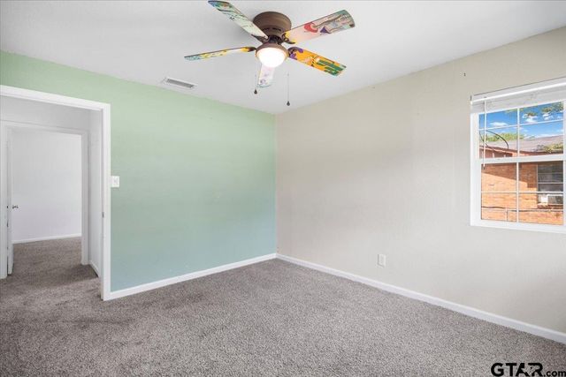 1602 W Duval Street, Troup, TX 75789