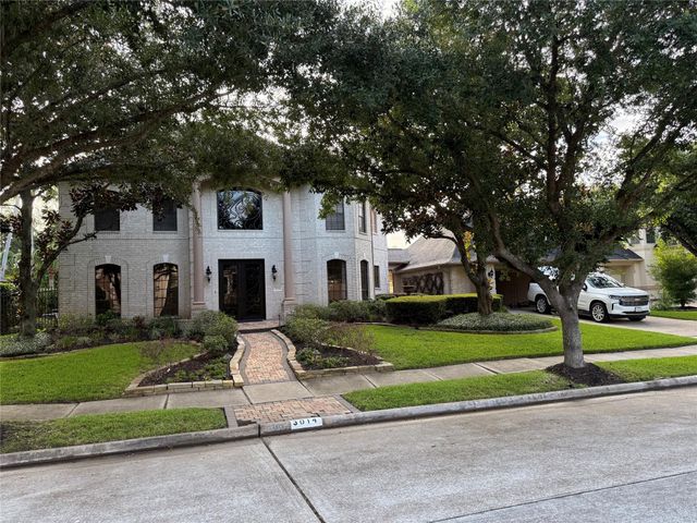 3014 Acorn Wood Way, Houston, TX 77059
