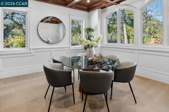 74 Middlefield Rd, Atherton, CA 94027