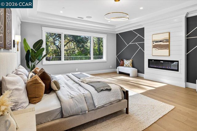 74 Middlefield Rd, Atherton, CA 94027