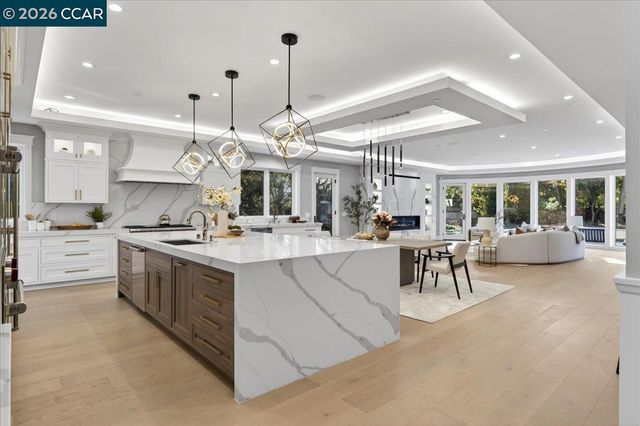 74 Middlefield Rd, Atherton, CA 94027