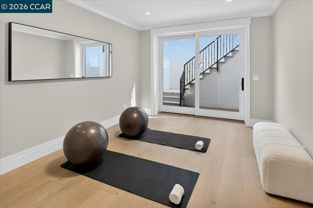 74 Middlefield Rd, Atherton, CA 94027