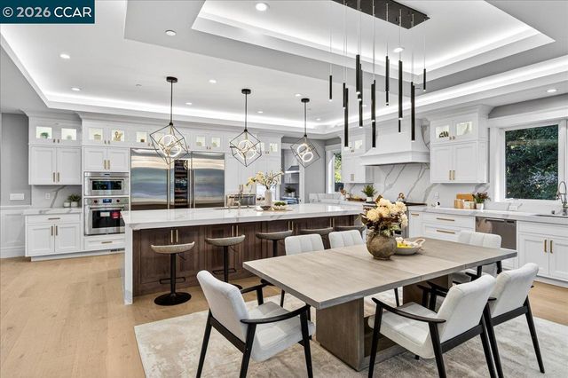 74 Middlefield Rd, Atherton, CA 94027