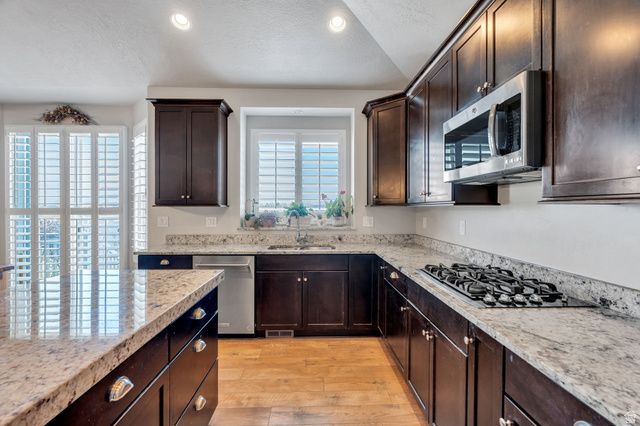 5002 W MAIDSTONE CT, West Valley City, UT 84120