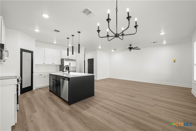 1720 Paint Horse Trail, Harker Heights, TX 76548