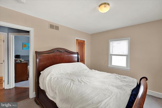 757 N MANOR RD, Elverson, PA 19520