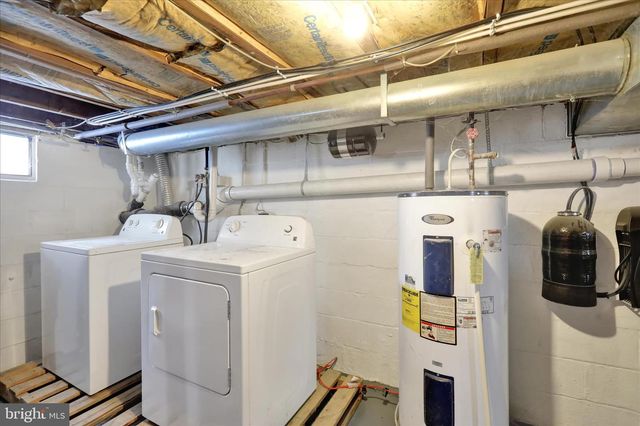 757 N MANOR RD, Elverson, PA 19520