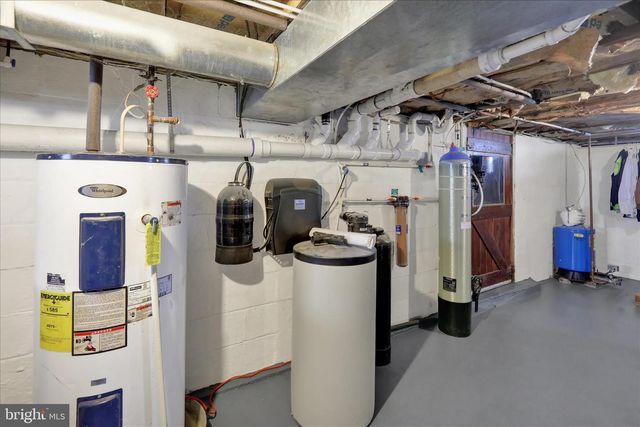 757 N MANOR RD, Elverson, PA 19520