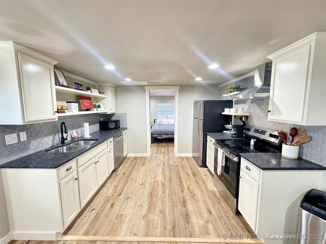 112 W Allen Road, Tahlequah, OK 74464