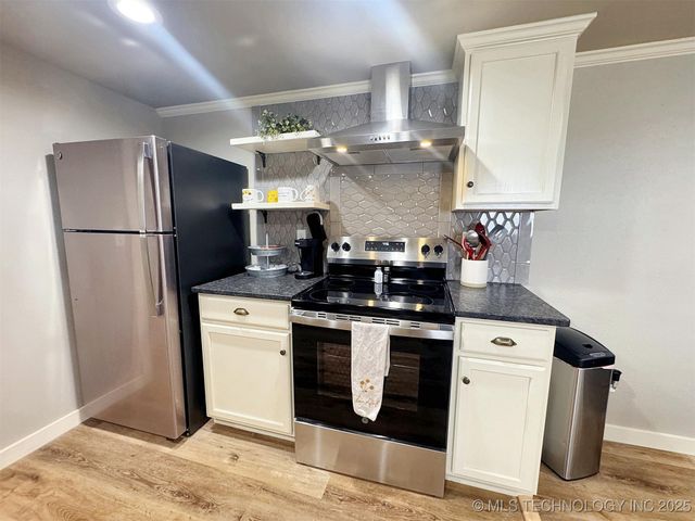 112 W Allen Road, Tahlequah, OK 74464