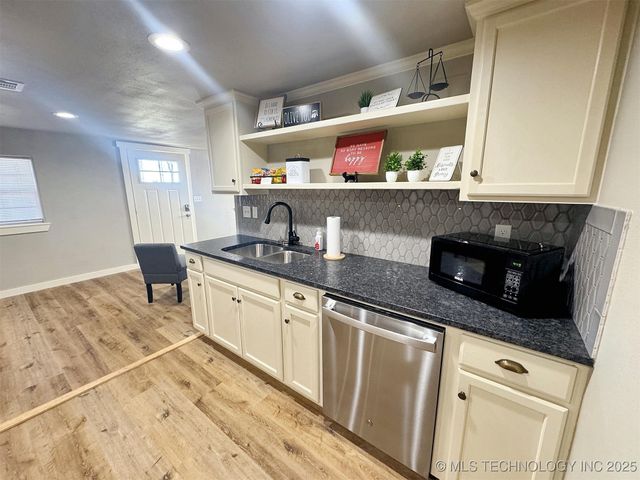 112 W Allen Road, Tahlequah, OK 74464