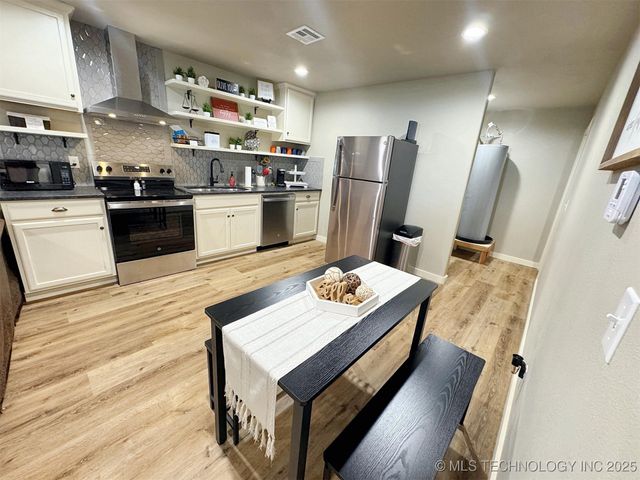 112 W Allen Road, Tahlequah, OK 74464