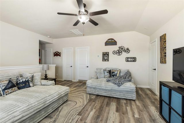 3031 Hawthorne Glen Lane, Dickinson, TX 77539