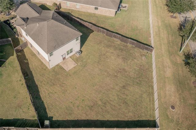 3031 Hawthorne Glen Lane, Dickinson, TX 77539