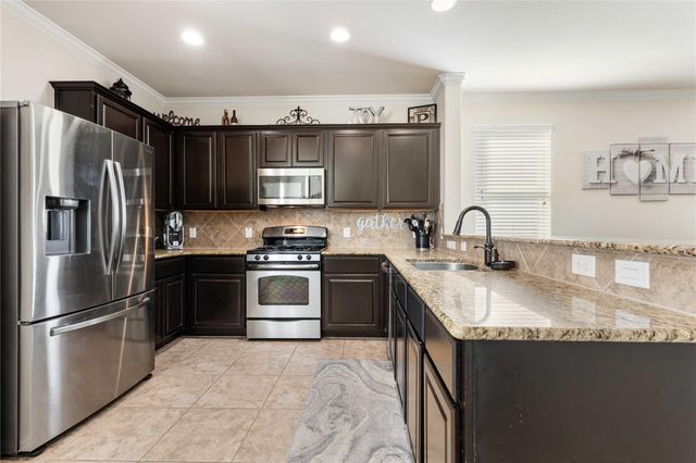 3031 Hawthorne Glen Lane, Dickinson, TX 77539