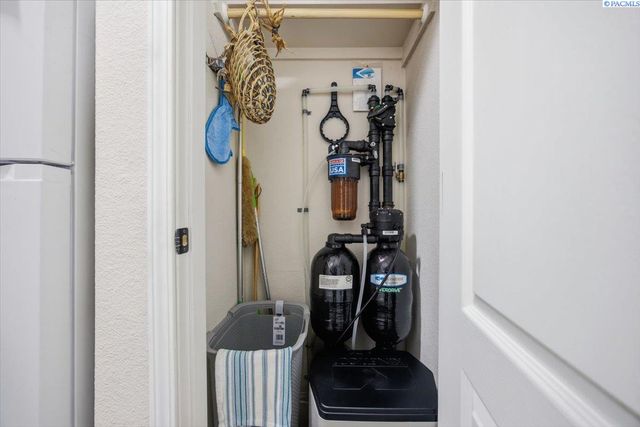 3110 W 24th Ave, Kennewick, WA 99337