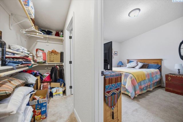 3110 W 24th Ave, Kennewick, WA 99337