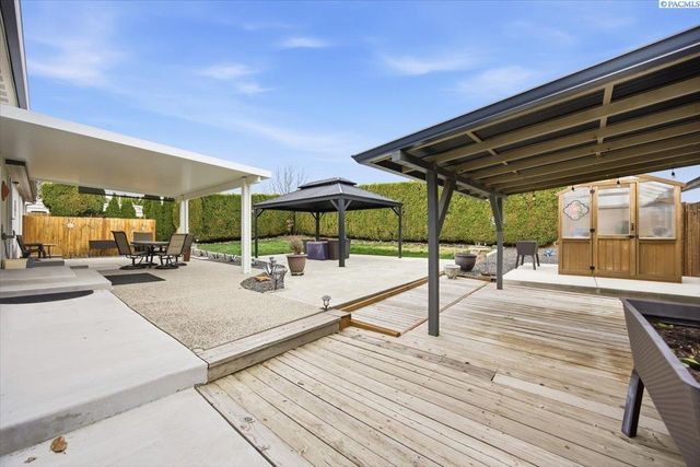 3110 W 24th Ave, Kennewick, WA 99337