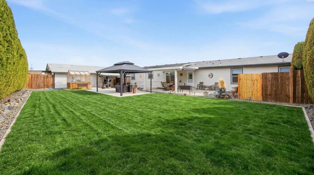 3110 W 24th Ave, Kennewick, WA 99337