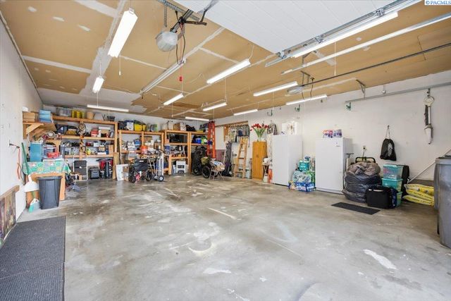 3110 W 24th Ave, Kennewick, WA 99337