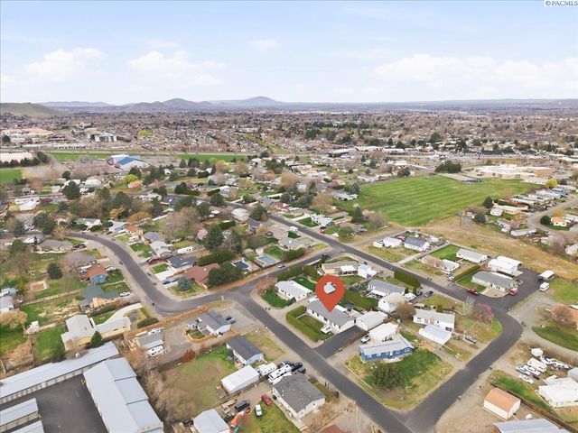 3110 W 24th Ave, Kennewick, WA 99337