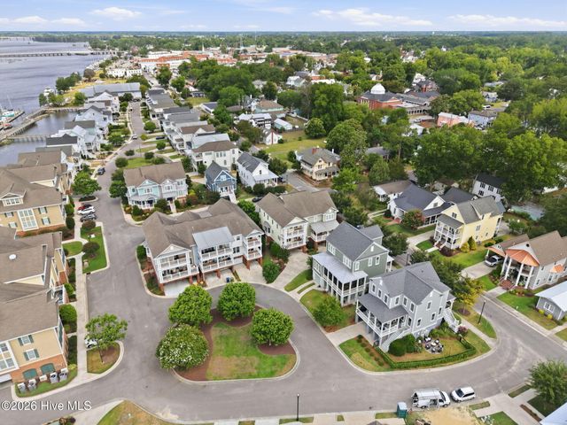 203 S Academy Street, Washington, NC 27889