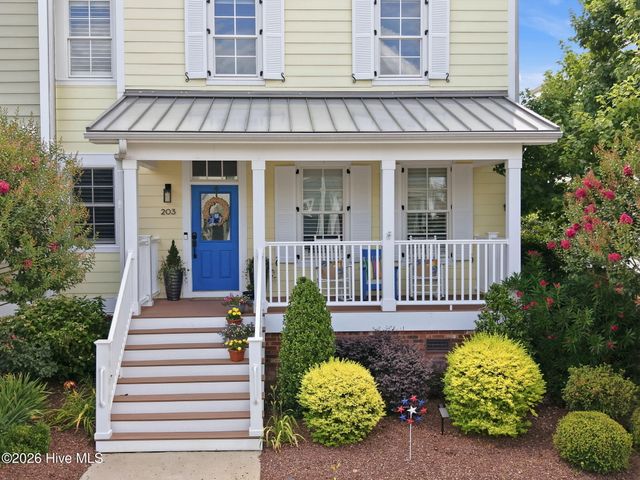 203 S Academy Street, Washington, NC 27889