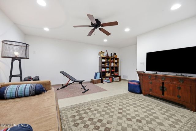 203 S Academy Street, Washington, NC 27889