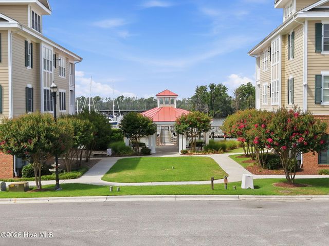 203 S Academy Street, Washington, NC 27889