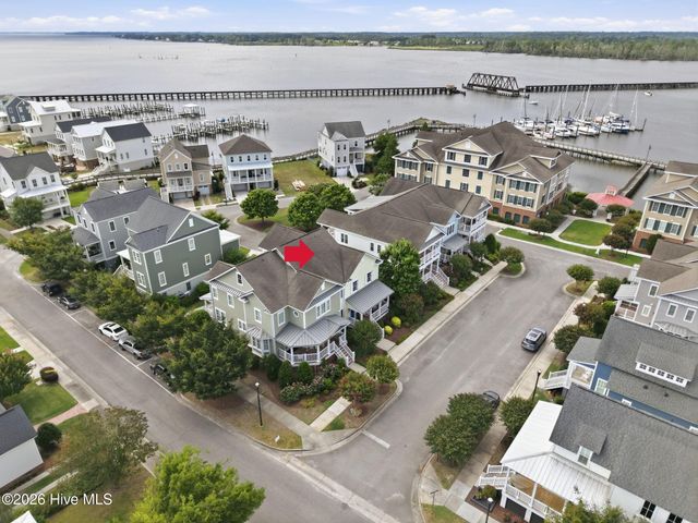 203 S Academy Street, Washington, NC 27889