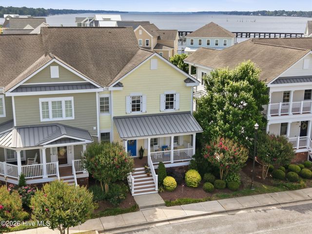 203 S Academy Street, Washington, NC 27889