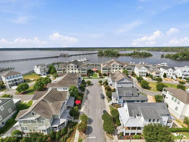 203 S Academy Street, Washington, NC 27889