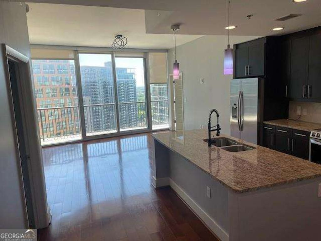 1080 Peachtree Street 2204, Atlanta, GA 30309