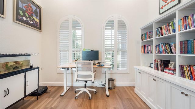 14443 S Jockey Cir S, Davie, FL 33330