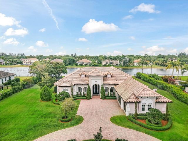 14443 S Jockey Cir S, Davie, FL 33330