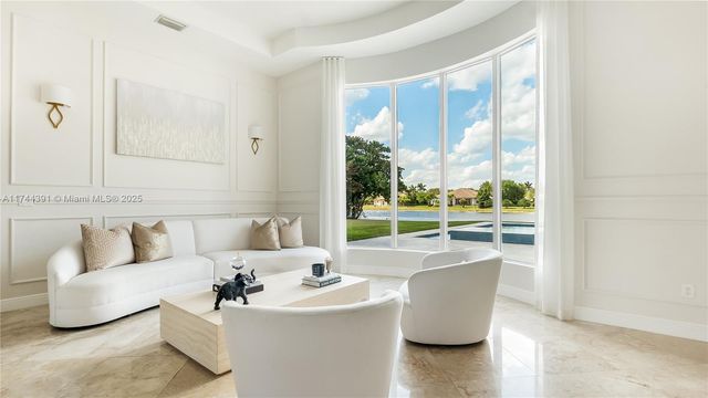 14443 S Jockey Cir S, Davie, FL 33330
