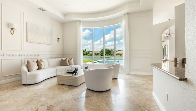 14443 S Jockey Cir S, Davie, FL 33330