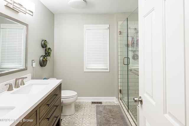 6639 Calm River Way, Louisville, KY 40299