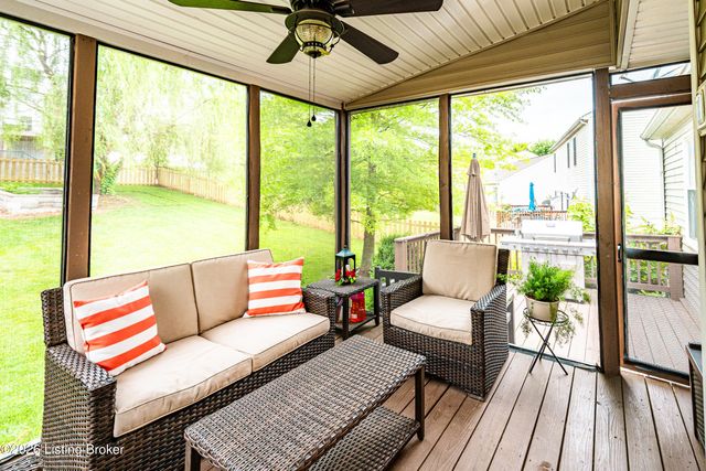 6639 Calm River Way, Louisville, KY 40299