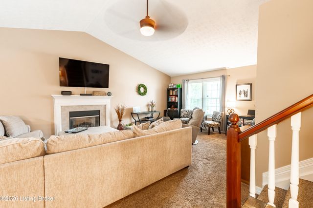 6639 Calm River Way, Louisville, KY 40299