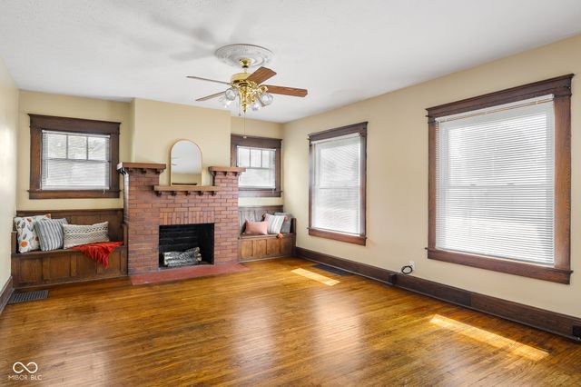 1010 16th Street, Columbus, IN 47201