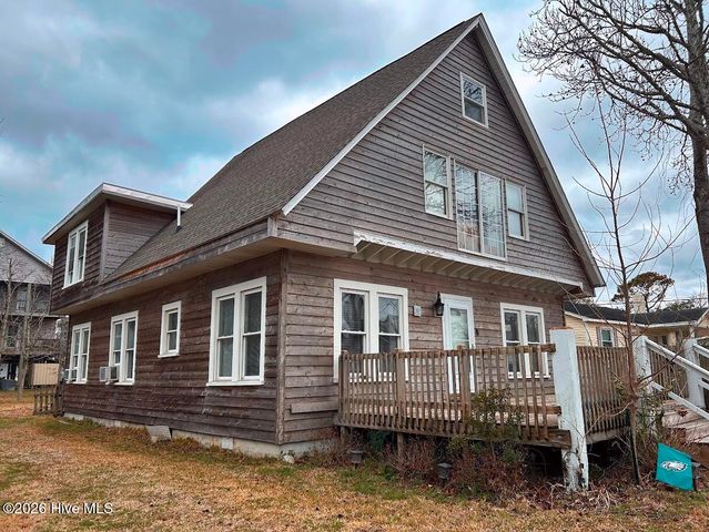 411 Spartanburg Avenue, Carolina Beach, NC 28428